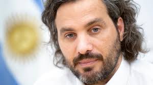 El Gobierno confirma que evalúa una "modificación al marco normativo" para  la compra de vacunas