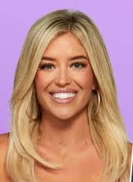 Kaci rejects a contestant