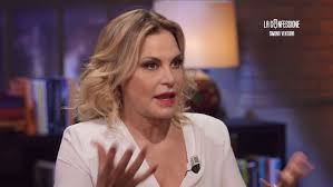 Istantanee di questa estate 2020 jump to. Simona Ventura Contro Sanremo 2020 Qualcuno Non Mi Ha Voluto Piu Lanostratv