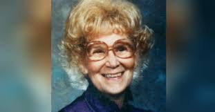 Elizabeth Coolbaugh's Instagram, Twitter & Facebook