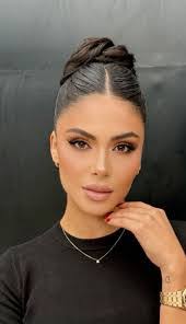 Cecilia Gavidia's Instagram, Twitter & Facebook