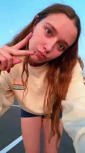 Lily Griggs's Instagram, Twitter & Facebook