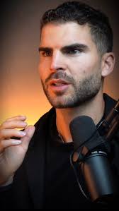 No odias los lunes. Odias la rutina que vives. La sensación de estar  atrapado en algo que no elegiste…pero que igual sigues repitiendo. Y lo  peor: te convenciste de que es normal. Que así es la vida ...