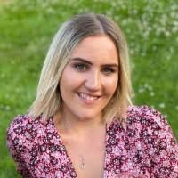 Elizabeth Marron's Instagram, Twitter & Facebook