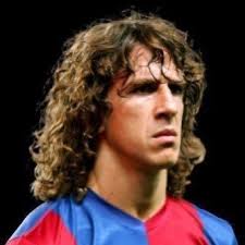 Angélica Deaton. (@angiecalo)