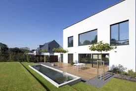Terrasse Mit Wasserbecken Minimalistischer Garten Von Homify Minimalistisch Homify Wasserbecken Garten Minimalistischer Garten Hintergarten