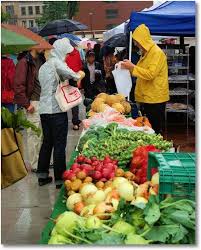 A Rainy Market Day Wisconsin Travel Seasonal Fun Places To Eat