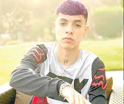 Natanael cano (@natanael_cano0) bei tiktok | 566k likes. Provoca Bronca