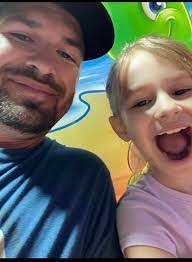 Erick Cox's Instagram, Twitter & Facebook