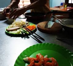 Banh Khoai En Cours De Preparation Ca A L Air Sain Comme Ca Mais Quand Il A Mis L Huile Je Me Suis Crue Dans Un Cours Avec Maite Banhkhoai Hue Cookingclass