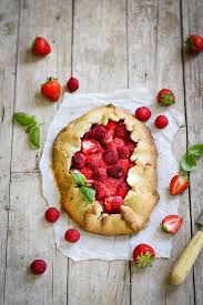 Tarte Rustique Fraise Framboise Recette Sans Gluten Un Dejeuner De Soleil Recette En 2020 Tarte Tarte Au Fraise Facile Recette