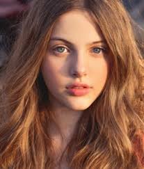 The end of thousands of universes, billions of planets, and trillions of lives. Resenhando Com Rheduana Bia Brumatti Estreia Em Genesis Nova Novela Da Record