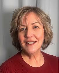 Mary Broaddus's Instagram, Twitter & Facebook