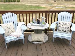 12 Easy Projects To Increase Your Home S Curb Appeal And Have Your Home Looking Magazine Ready Diy Outdoor Furniture Wood Spool Tables Patio Decor