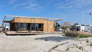 Si vous êtes impatient d'en savoir plus, on peut déjà vous dire que dans l'épisode n°663 qui sera diffusé le mercredi 9 juin, laetitia va surprendre jonathan avec eve ! La Serie De France 2 Installe Ses Cameras A La Grande Motte Pour Au Moins Un An