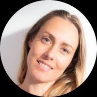 Estelle Schmitt's Instagram, Twitter & Facebook