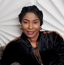 Guys if you have experienced whitlow Please what is the home remade??? 😞  Help a sister 😭 pains can kill 🤧