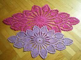 This enchanting doily has a girly, fresh, flowery charm to it. Diamond Oval Pineapple Doily Free Pattern Diagram Crochet Kingdom Gehaakte Onderlegger Patronen Haakpatroon Gehaakte Poppetjes