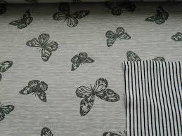 Stoff Schmetterlinge Sweat Doubleface Schmetterlinge Schwarz Glitzer Ein Designerstuck Von Stoffwerkstatt Teltow Stoff Schmetterling Stoffe Zum Nahen Stoff