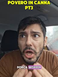 povero figliolo.. ti ridarò i soldi un giorno.. si.. un giorno.. 👀😶‍🌫️  #prof #son #comedyvideo #viral_video