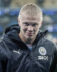 Erling Haaland finally ends his goalscoring drought in the Champions League  after 543 minutes 💪