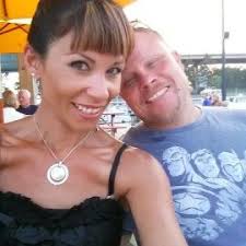 Anna Bravo-Moore (momabravo)