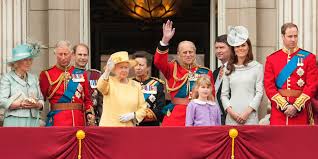 La reine ne peut pas être jugée. La Famille Royale D Angleterre Doit Suivre Ce Protocole Wtf Cosmopolitan Fr
