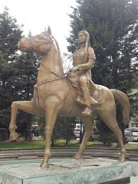 Bize gelen bilgilere göre son olarak kadın dizisi ile dünyada büyük beğeni toplayan özge. Malhun Hatun Wikipedia