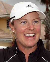 Edwina Lowery's Instagram, Twitter & Facebook