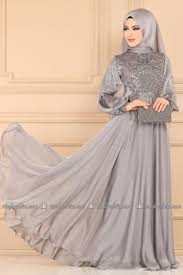 Kolu Pelerinli Tesettur Abiye 52775alm181 Gumus Moda Selvim 2020 Moda Stilleri Moda Elbiseler