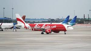 Sebuah kapal terbang airasia indonesia qz8501 telah disahkan hilang dari pantauan radar dalam perjalanan dari surabaya ke singapura pada jam 7.24 pagi (waktu malaysia). Terbang Sepuasnya Dengan Airasia Cuma Bayar Rp 1 5 Juta Cek Dulu Rutenya Bisnis Liputan6 Com