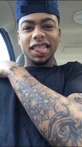 Andre Diggs's Instagram, Twitter & Facebook