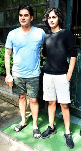 He is an actor and producer, known for dabangg (2010), dabangg 2 (2012) and daraar (1996). Celebo Arbaaz Khan With Son Arhaan Khan And Girlfriend Facebook