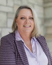 Kristin Bledsoe's Instagram, Twitter & Facebook