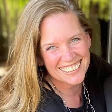 내일까지 기다리려고 했는데 내 DM이 지금 그들을 보기 위해 약간의 공격성이 있었어 😂😂 사랑해 얘들아! 행복한 Taylor  Bowl 주말! Swiftie 여왕을 위해 직접 제작 @ashleyrosereeves #superbowl #superbowlsunday  #neworleans #superdome #superbowlfood #taylor ...