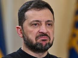 Ukraine's Zelenskyy says he would give up presidency in exchange for peace  and NATO membership - CBS News