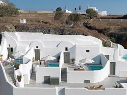 Un Hotel Avec Piscine Privee A Santorin Dealeuse De Voyages
