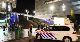 Maybe you would like to learn more about one of these? Klopjacht Op Utrecht Centraal Blijkt Loos Alarm Er Was Geen Dreiging Utrecht Ad Nl