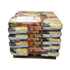 Bulk manure (manure not sold in bags) isn't the norm in most urban areas, but that may be changing in some municipalities. Buy Pallet Of Farm Manure Compost 50ltr Bags Online At Beatson Direct