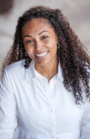 Nicole Mcqueen's Instagram, Twitter & Facebook