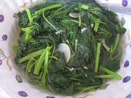 Karena banyak kandungan yang dibutuhkan tubuh, membuat sayuran berdaun hijau ini sebagai makanan luar biasa. Resepi Sayur Bayam Simple Pawtaste Com