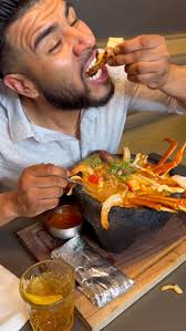 Feliz Día Del Padre.Happy Fathers Day Weekend., Where are you taking your  dad to eat?, Come celebrate with us this Sunday., 📍 2850 Lawrenceville