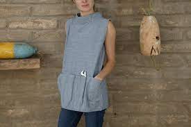 Sleeveless Artist Smock Top Work Shirt Utility Pockets Etsy Artist Smock Work Shirts Sleeveless Tunic
