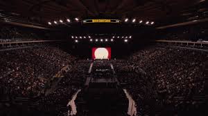 How many comedians have performed at madison square garden. Aziz Ansari Live In Madison Square Garden Tv Special 2015 Imdb