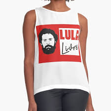 Lula is the only one of 10 potential 2022 candidates who outperformed bolsonaro in a survey by polling company ipec, published in newspaper o estado de s.paulo last week. Camisetas Lula Presidente Redbubble