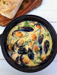 Mussels In Lemon Garlic Butter Sauce Recipe Yummly Recipe Mussels Recipe Lemon Garlic Butter Sauce Seafood Recipes