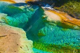 Check 'tief im inneren' translations into english. Tief Im Inneren Blau Grun Geysir Im Yellowstone Nationalpark Lizenzfreie Fotos Bilder Und Stock Fotografie Image 12827242