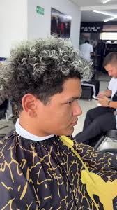 🔱 Estilo único, precisión total. Dale poder a tu imagen con un corte que  habla por ti. #DiegoNoirStyle #EstiloNoir #ElCírculoNoir #BarberíaConClase  #BarberTikTok #BarberLife #BeforeAndAfter ...