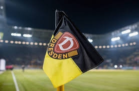 Fifa 21 ratings for sg dynamo dresden in career mode. 90plus Zum Saisonstart Dynamo Dresden Wieder Mit Zuschauern 90plus