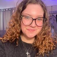 40+ "Danielle Rowland" profiles